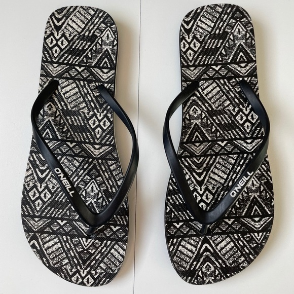 O'Neill Black and White Women's Flip Flops size 10 - Picture 2 of 6